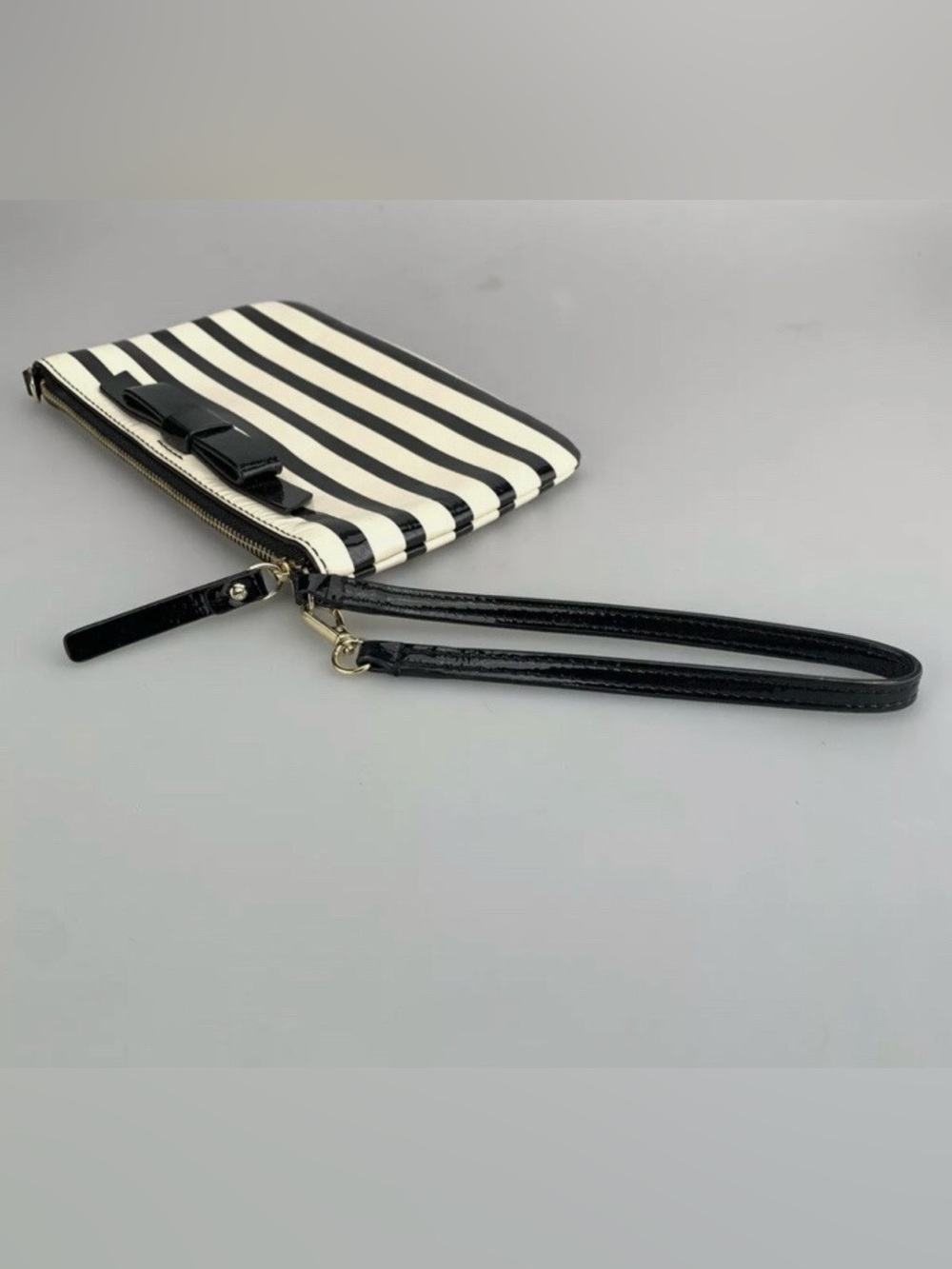 kate spade Lolly Chelsea Park Wristlet - Picture 7 of 7